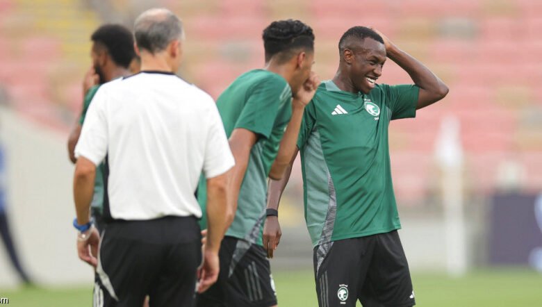 سعود عبدالحميد لاعب منتخب السعودية
