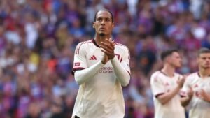 لاعبي ليفربول قبل مواجهة بورنموث في الدوري الإنجليزي 2025